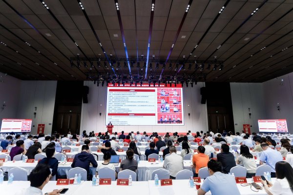 景盛配资 公立医院专家学者共议以党建引领医院高质量发展